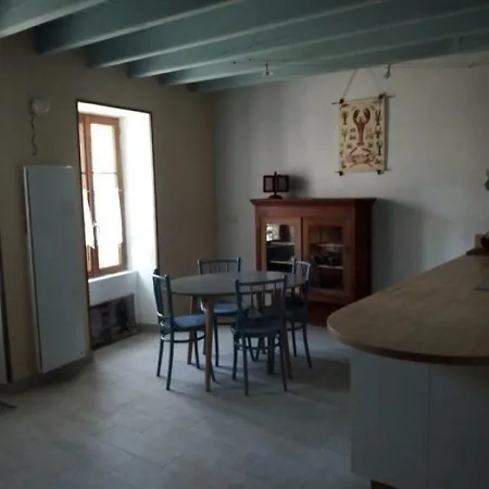 House Le Pont De Chat Дом отдыха